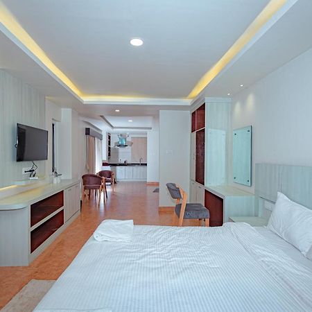 Poms Penthouse Apartment Pokhara Exterior photo